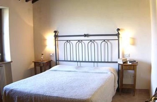 Valfabbrica House | Farm Castagna Alta - Apartment Apartment La Mora
