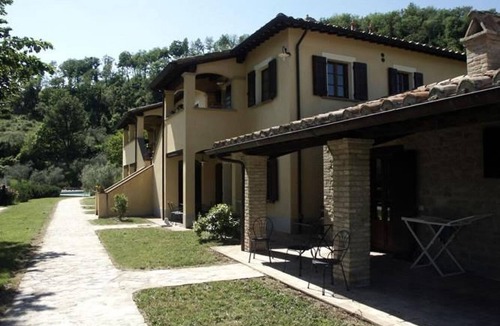 Valfabbrica House | Farm Castagna Alta - Apartment Apartment La Mora