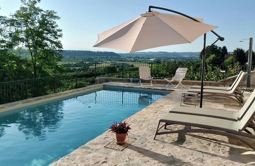 Cherasco Apartment | Farmhouse among hazelnut groves in the Langhe