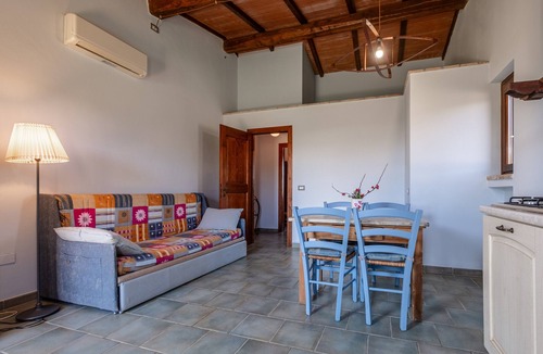 Manciano Other | Farmhouse 'Aria - Agriturismo La Svolta' with Shared Garden, Wi-Fi and Air Conditioning