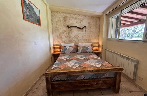 Pitigliano House | Farmhouse "Gufo" with Shared Pool, Private Terrace & Wi-Fi