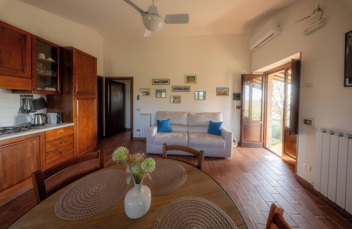 Collesanto Apartment | Farmhouse Il Mulino delle Canutole - Pienello
