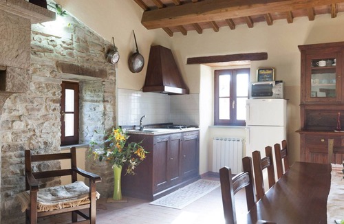 Apecchio House | Farmhouse in Apecchio with Pool & Spa