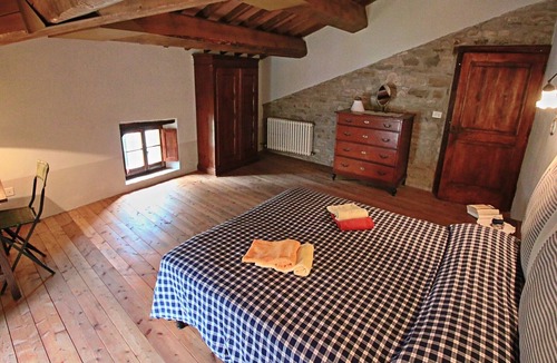 Apecchio House | Farmhouse in Apecchio with Pool and Terrace