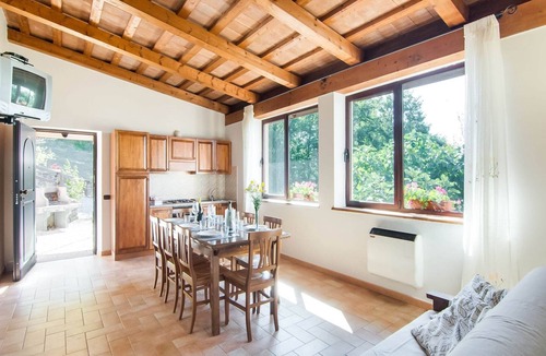 Apecchio House | Farmhouse in Marche with Panoramic Views