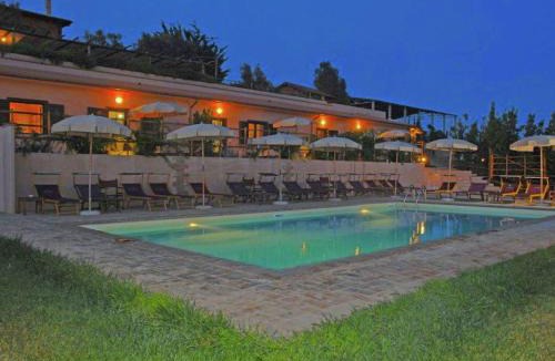 Montalto di Castro House | Farmhouse in Montalto near Sandy Beach
