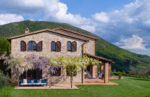 San Giovanni del Pantano House | Farmhouse in Umbria
