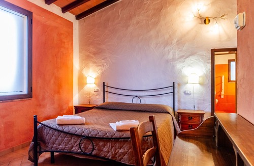 Braccagni House | Farmhouse "Le Gerlette - La Capanna" with Shared Pool & Wi-Fi