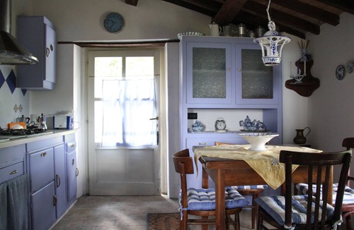 Mengara House | FARMHOUSE MONTESALCE-BLUE APARTMENT