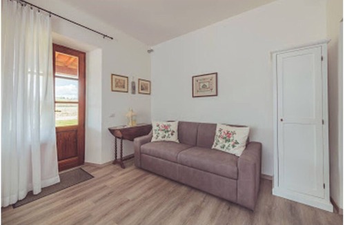 Nerbisci House | FARMHOUSE QUERCETO - APARTMENT SUNFLOWER