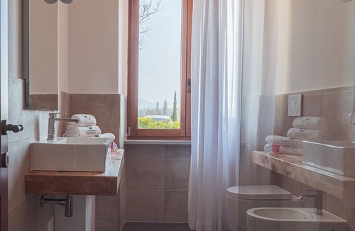 Nerbisci House | FARMHOUSE QUERCETO - APARTMENT SUNFLOWER