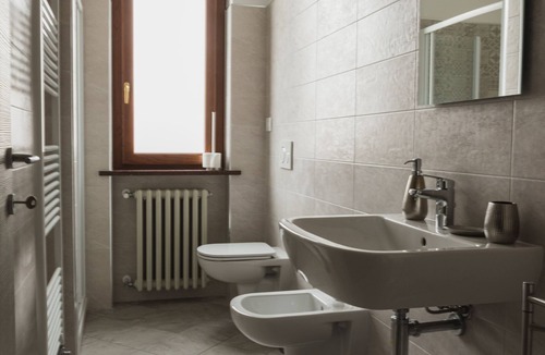 San Damiano dʼAsti House | Farmhouse with adjoining winery.