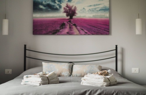 San Damiano dʼAsti House | Farmhouse with adjoining winery.