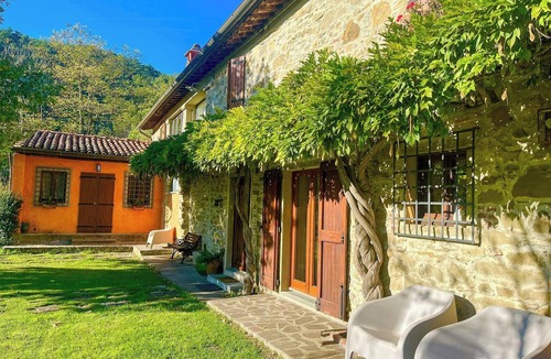 Sansepolcro Apartment | Farmhouse with pool 3 km from Sansepolcro