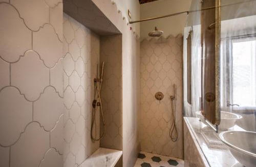Rione V Ponte Apartment | Febo Decharm apartment
