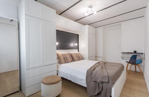 Ferro di Cavallo Apartment | Fede Urban Flat - Posto auto e Metro - ItalyWeGo