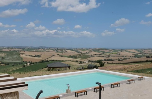 Ponte Rio House | Ferienwohnung mit Pool und Panoramablick