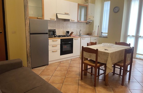 Broni Apartment | Fior Di Sambuco - One Bedroom Apartment, Sleeps 4