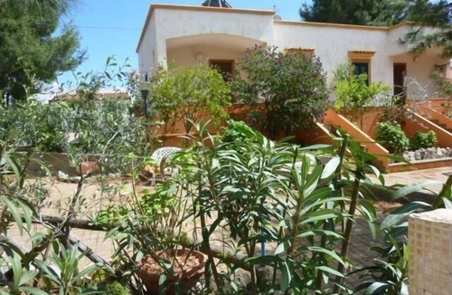 Defensola House | Flat in Vieste with private garden