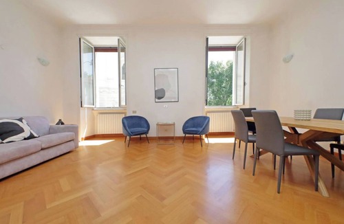 Rione XI Sant'Angelo Apartment | Flatinrome Exclusive Historic Ghetto