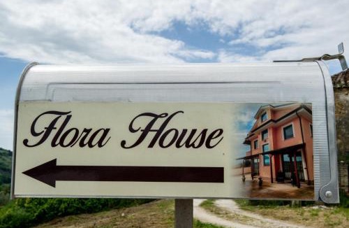 Torrevecchia Teatina Apartment | Flora house