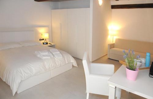 Navona House | Flowers Apartments
