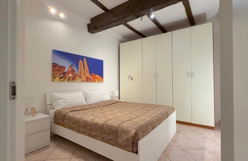 Historic Center Apartment | Fly home