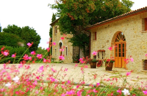 Acqua Loreto Villa | For your holiday totally 'green' and hidden from the chaos