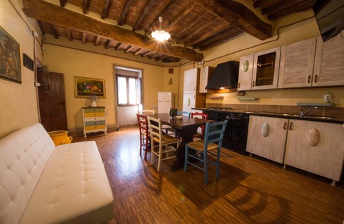 Sansepolcro Apartment | Fortress Apartment (4/6 people)