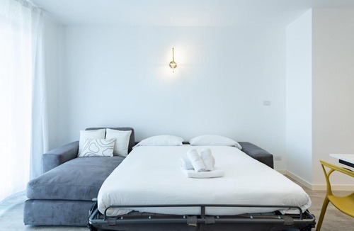 Milan Apartment | Free Parking -Fiera- Premium 2BR Apartment