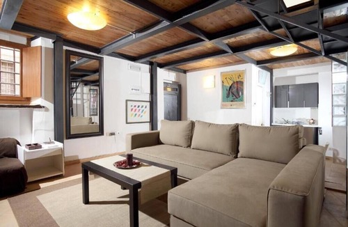 Rione V Ponte Apartment | From