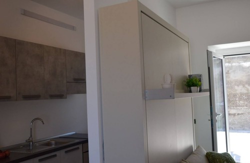Marina Apartment | Fronte mare Alba chiara - piano terra sx