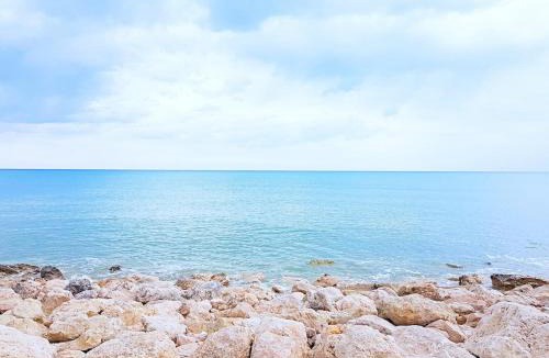 Palombina Nuova Apartment | Fronte Mare Riviera del Conero, Wi-Fi veloce gratuita, 3 camere, 10 letti,