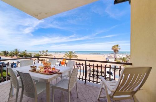 Porto San Giorgio Apartment | -Fronte mare- WiFi AC vista mare 10 posti letto