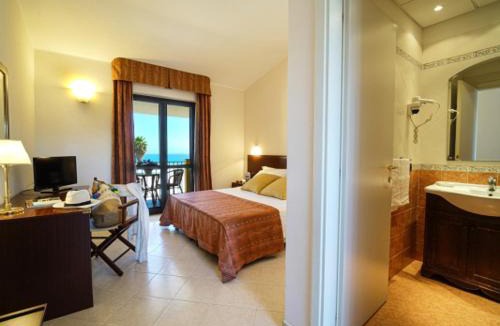 Briatico Hotel | Fruit Village Tropea Baia della Rocchetta Soft all Inclusive