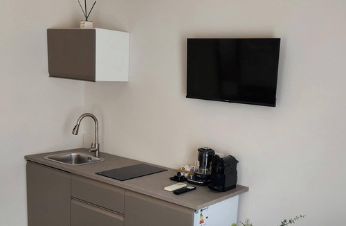 San Donato Apartment | Gaia Suites 10 minutes from downtown with private parking