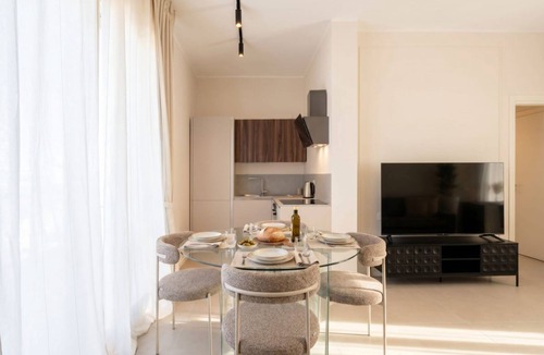Municipio 2 Apartment | Gargasole DX Penthouse with Terrace & Stylish Interiors