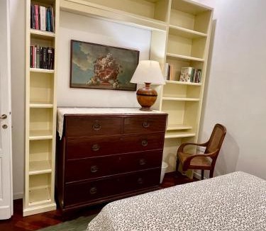 Roman Ghetto Apartment | GDR Apartment - City Center