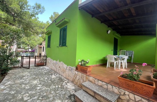 Defensola Apartment | Gemütliche Wohnung in Vieste mit Grill by Interhome