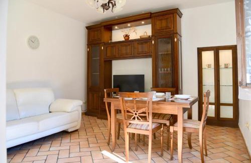Genga House | Genga Terme Retreat - 1 BR Apt with garden