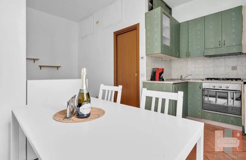Crescenzago Apartment | Gherini Home: Comfort and Quiet in Northern Milan