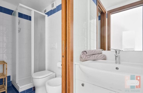 Crescenzago Apartment | Gherini Home: Comfort and Quiet in Northern Milan