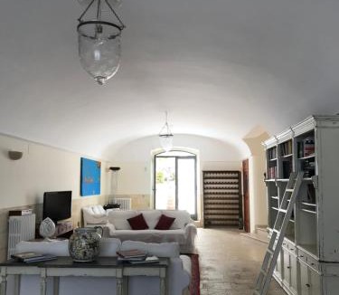 Gravina in Puglia Bed & Breakfast | Giardini 82 B&B