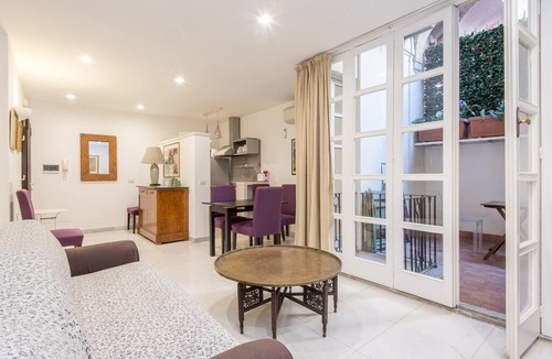 Rione VII Regola Apartment | Giulia Penthouse Apartment