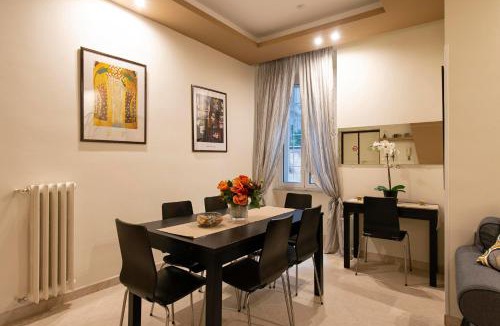 Vatican Apartment | Giulio Cesare Imperatore