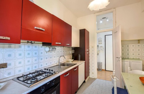 Molassana Apartment | Gorgeous apartment in Genova with WiFi