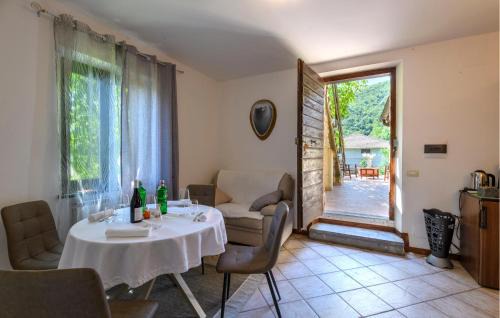 Montemonaco Apartment | Gorgeous Apartment In Montemonaco