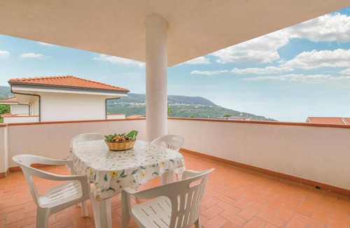 Ricadi Apartment | Gorgeous apartment in Ricadi with outdoor swimming pool