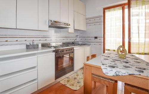 Alba Adriatica Apartment | Gorgeous Apartment In Alba Adriatica With Wifi