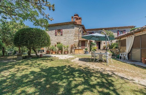 Capolona House | Gorgeous home in Capolona with private swimming pool, can be inside or outside